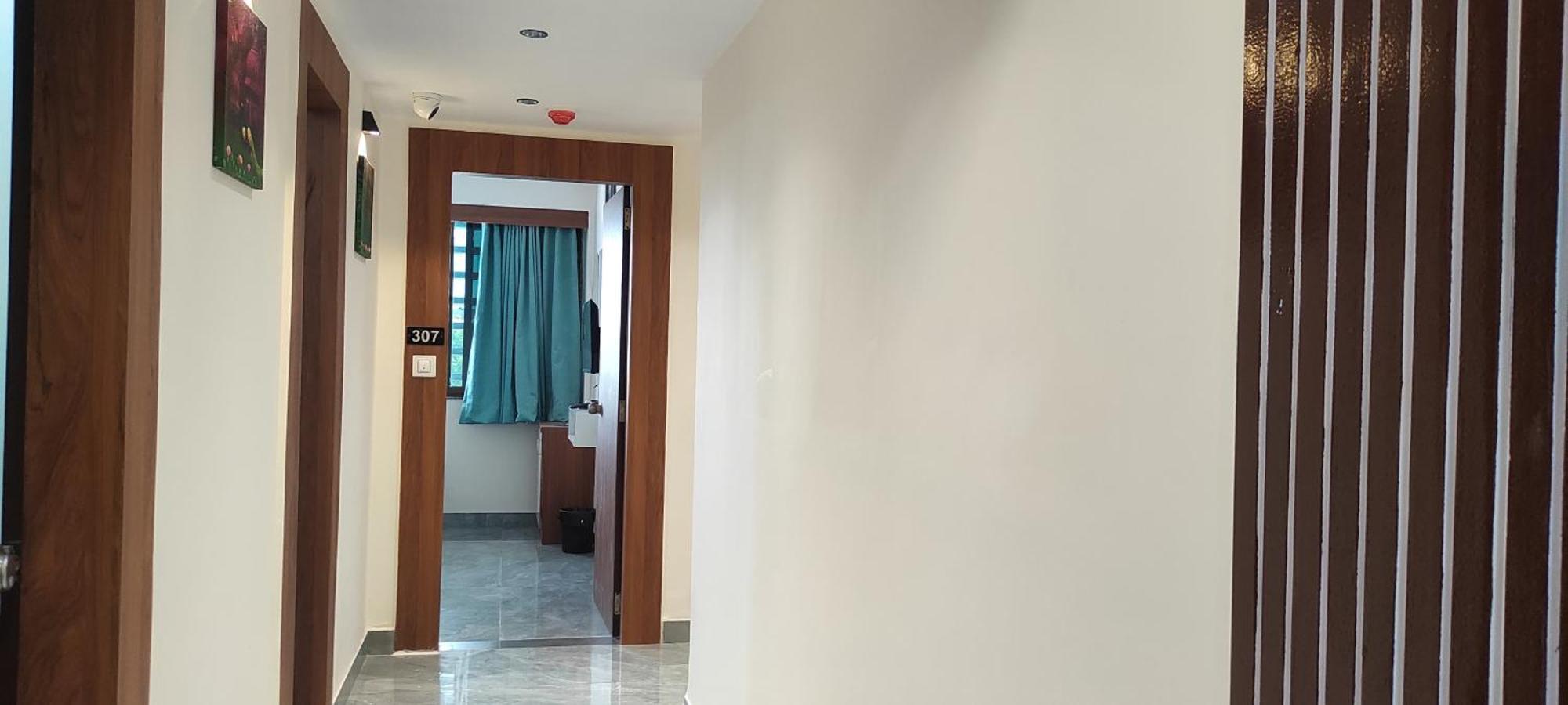 Hotel Earth Inn, Subhash Bridge, Rto Circle, Ahmedabad Exteriör bild